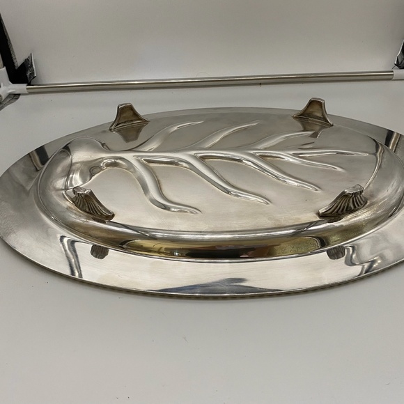 Vintage Wm Rogers Silver Plated Avon #3610 Meat Tray - Picture 4 of 10